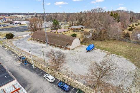 61 E 150 S Crawfordsville IN 47933