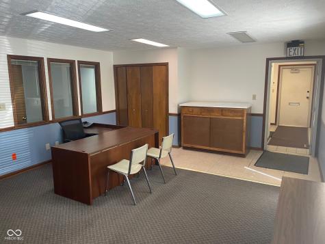 7512 Madison Avenue Indianapolis IN 46227