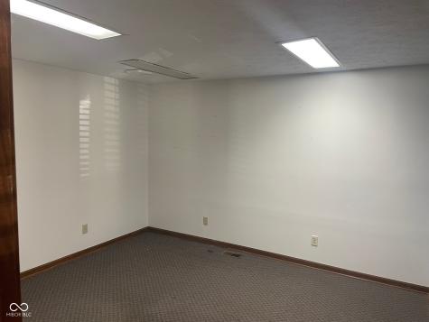 7512 Madison Avenue Indianapolis IN 46227