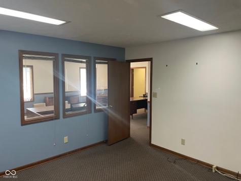7512 Madison Avenue Indianapolis IN 46227