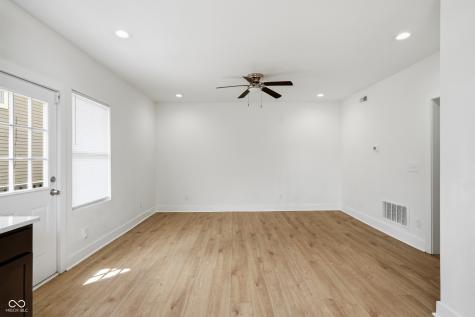 3527 N College Avenue Indianapolis IN 46205