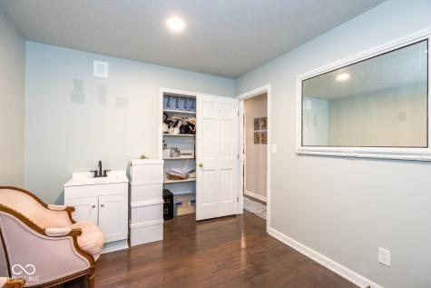 8149 Castleton Road Indianapolis IN 46250