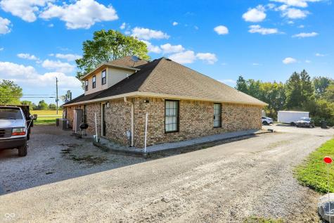 5229-5239 E S R 144 Mooresville IN 46158