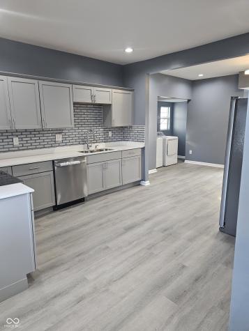 1635 W Edgewood Avenue Indianapolis IN 46217