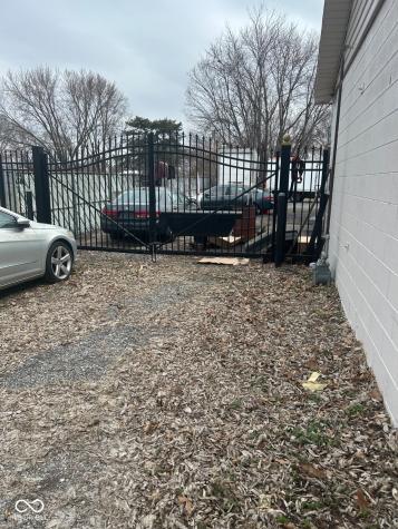 1635 W Edgewood Avenue Indianapolis IN 46217
