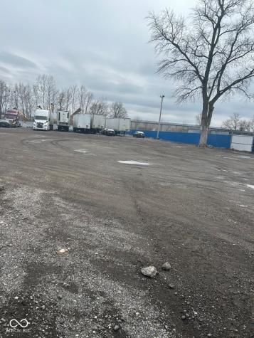 1635 W Edgewood Avenue Indianapolis IN 46217