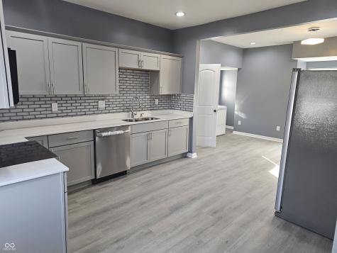 1635 W Edgewood Avenue Indianapolis IN 46217