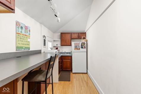 6408 Carrollton Avenue Indianapolis IN 46220