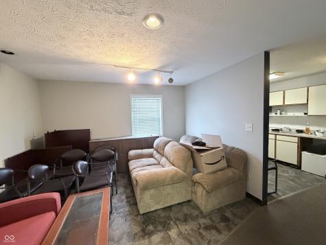 4803 W 71st Street Indianapolis IN 46268
