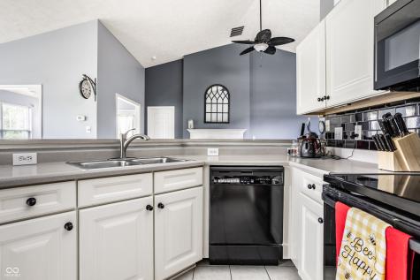 17813 Crown Pointe Court Noblesville IN 46062