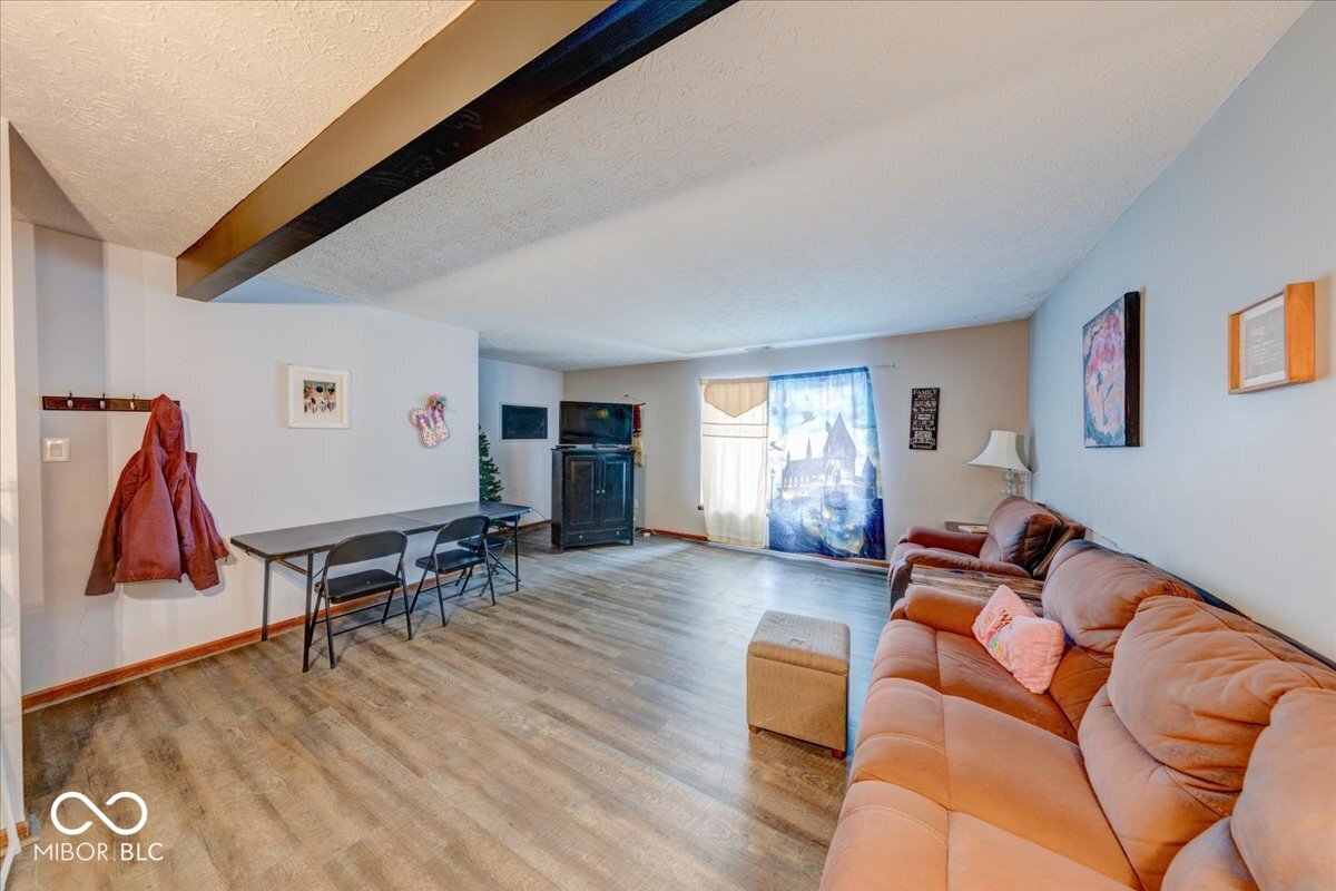 1763 Wellesley Lane Indianapolis IN 46219