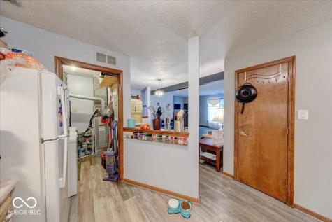 1763 Wellesley Lane Indianapolis IN 46219