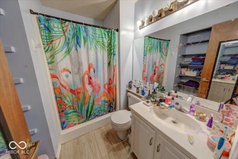 1763 Wellesley Lane Indianapolis IN 46219