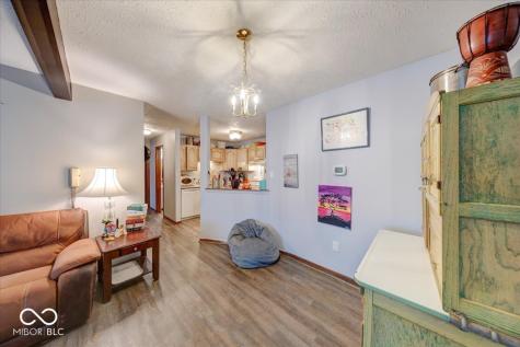 1763 Wellesley Lane Indianapolis IN 46219