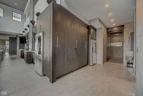720 S Rangeline Road Carmel IN 46032