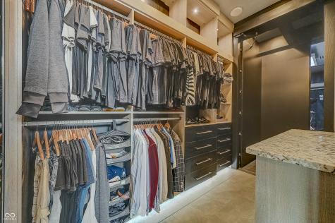 720 S Rangeline Road Carmel IN 46032