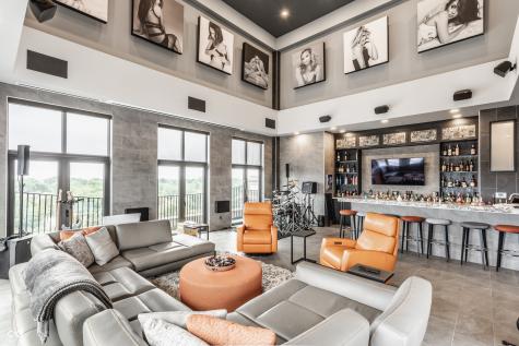 720 S Rangeline Road Carmel IN 46032