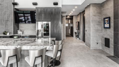 720 S Rangeline Road Carmel IN 46032
