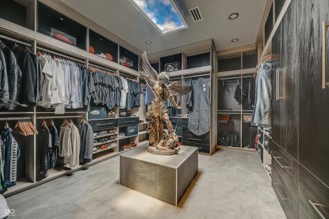 720 S Rangeline Road Carmel IN 46032