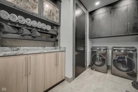 720 S Rangeline Road Carmel IN 46032