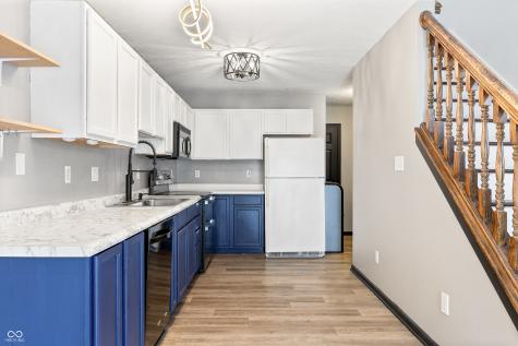 5838 Beacon Cove Way Indianapolis IN 46237