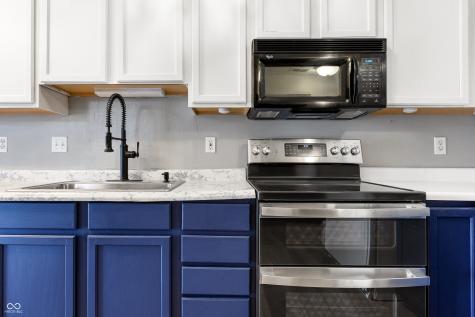 5838 Beacon Cove Way Indianapolis IN 46237