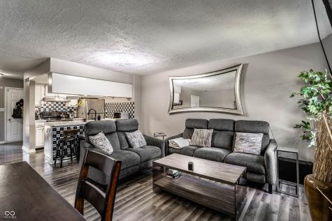 6058 Southbay Drive Indianapolis IN 46250