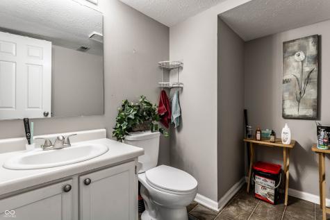 6058 Southbay Drive Indianapolis IN 46250