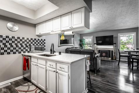 6058 Southbay Drive Indianapolis IN 46250