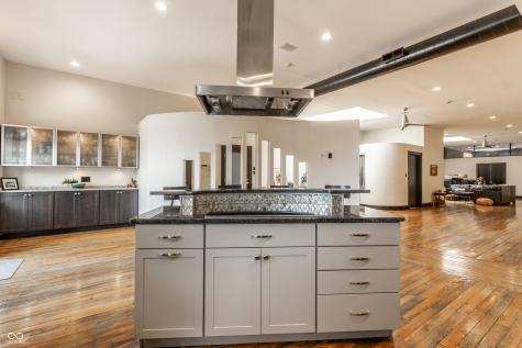 647 E 11th Street Indianapolis IN 46202