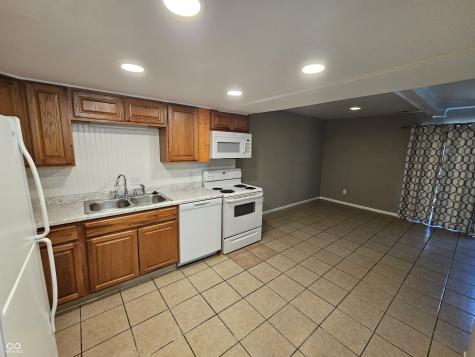 6312 Commons Drive Indianapolis IN 46254