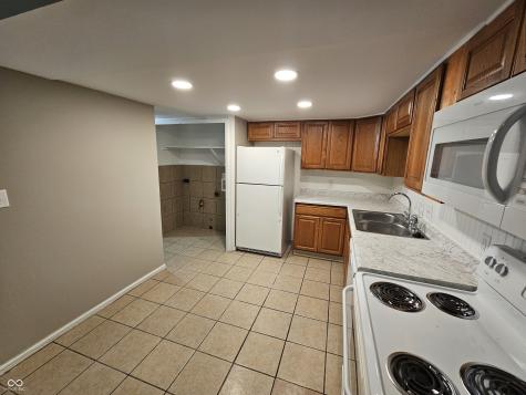 6312 Commons Drive Indianapolis IN 46254