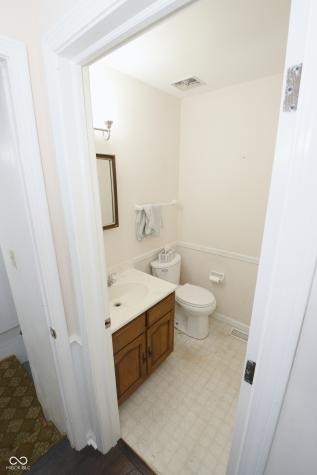 5533 Roxbury Terrace Indianapolis IN 46226