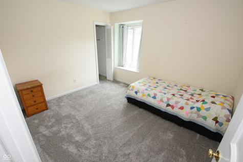 5533 Roxbury Terrace Indianapolis IN 46226