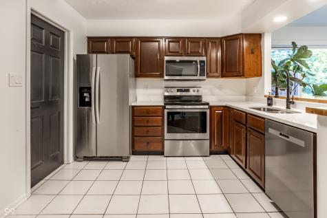 7204 Long Boat Drive Indianapolis IN 46250