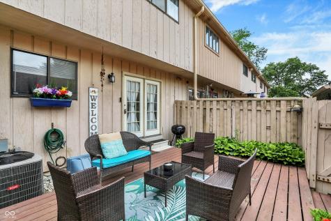 8121 Bromley Place Indianapolis IN 46219