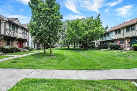 8121 Bromley Place Indianapolis IN 46219