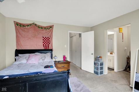 8121 Bromley Place Indianapolis IN 46219