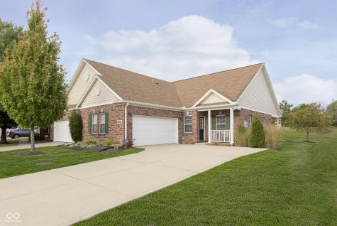 5225 Dunewood Way Avon IN 46123