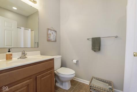 5225 Dunewood Way Avon IN 46123