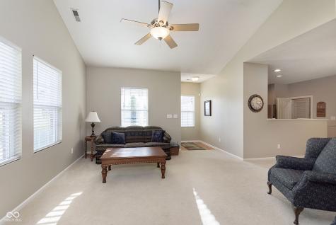5225 Dunewood Way Avon IN 46123