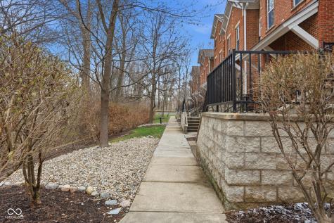 1014 Reserve Way Indianapolis IN 46220