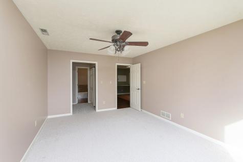 2066 Oak Run Court Indianapolis IN 46260