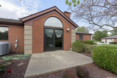 2066 Oak Run Court Indianapolis IN 46260