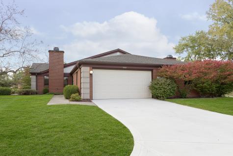 2066 Oak Run Court Indianapolis IN 46260