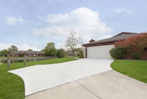2066 Oak Run Court Indianapolis IN 46260