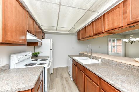 5034 Allisonville Road Indianapolis IN 46205