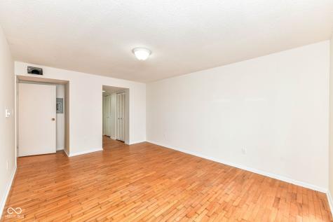 5034 Allisonville Road Indianapolis IN 46205