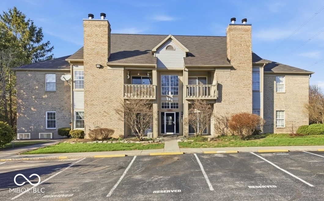3704 Reflections Drive Indianapolis IN 46214