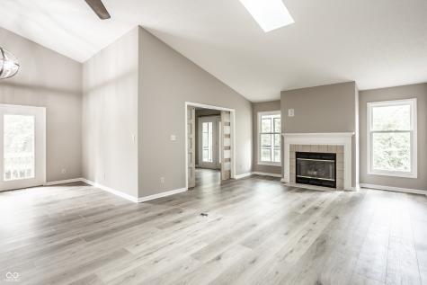 5204 Whipple Wood Court Indianapolis IN 46226